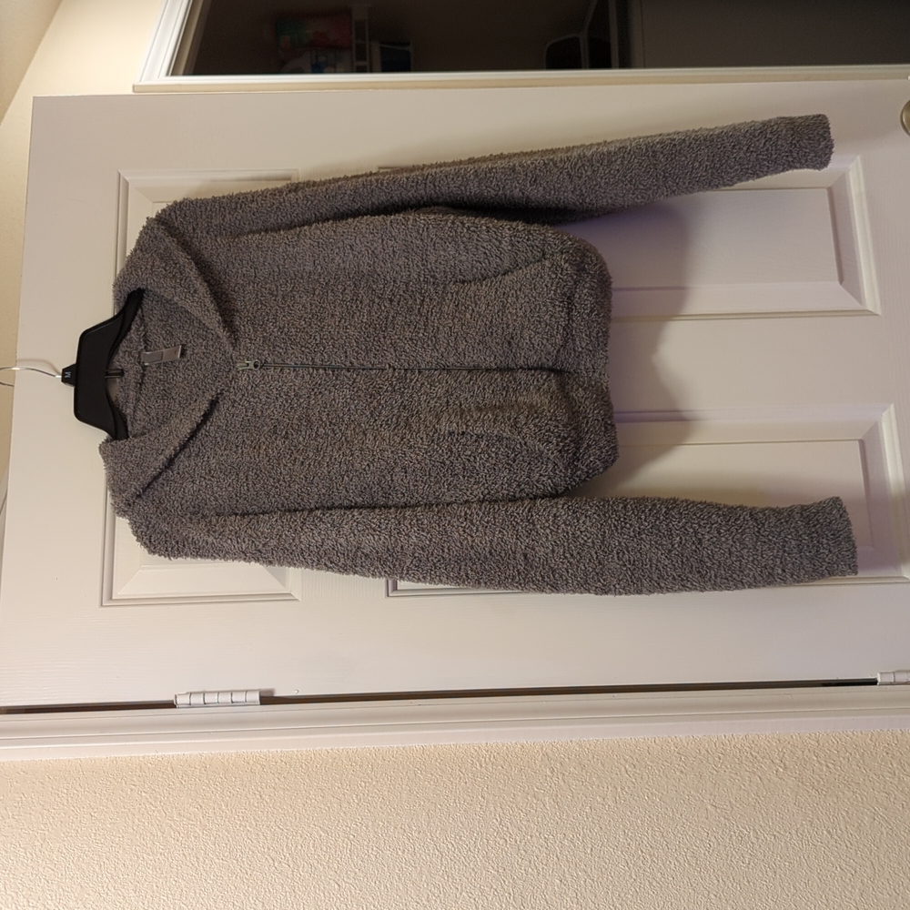 SKIMS size l/xl brand new never worn gray crop sweatshirt with hood